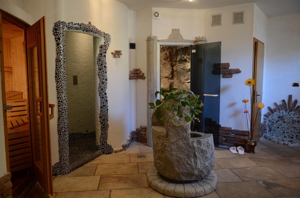 Hotel Corona Carano  Buitenkant foto