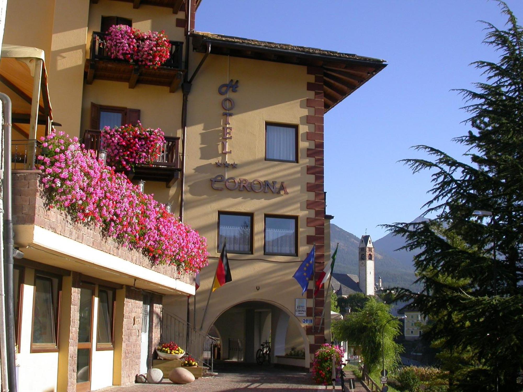 Hotel Corona Carano  Buitenkant foto